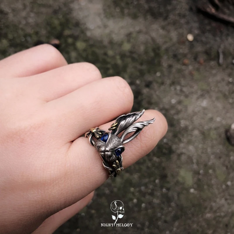 Fantasy Fairy Tale Blue Eyes Bunny Ring Cute Big Ears Rabbit Women Ring Retro Silver Color Men Ring Fashion Jewelry Gift