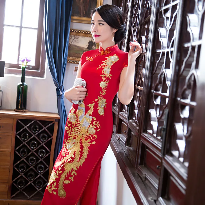 Spring And Autumn Vintage Cheongsam Long Damask Bridal Dress Large Phoenix Embroidered Traditional Chinese Women Long Dresses