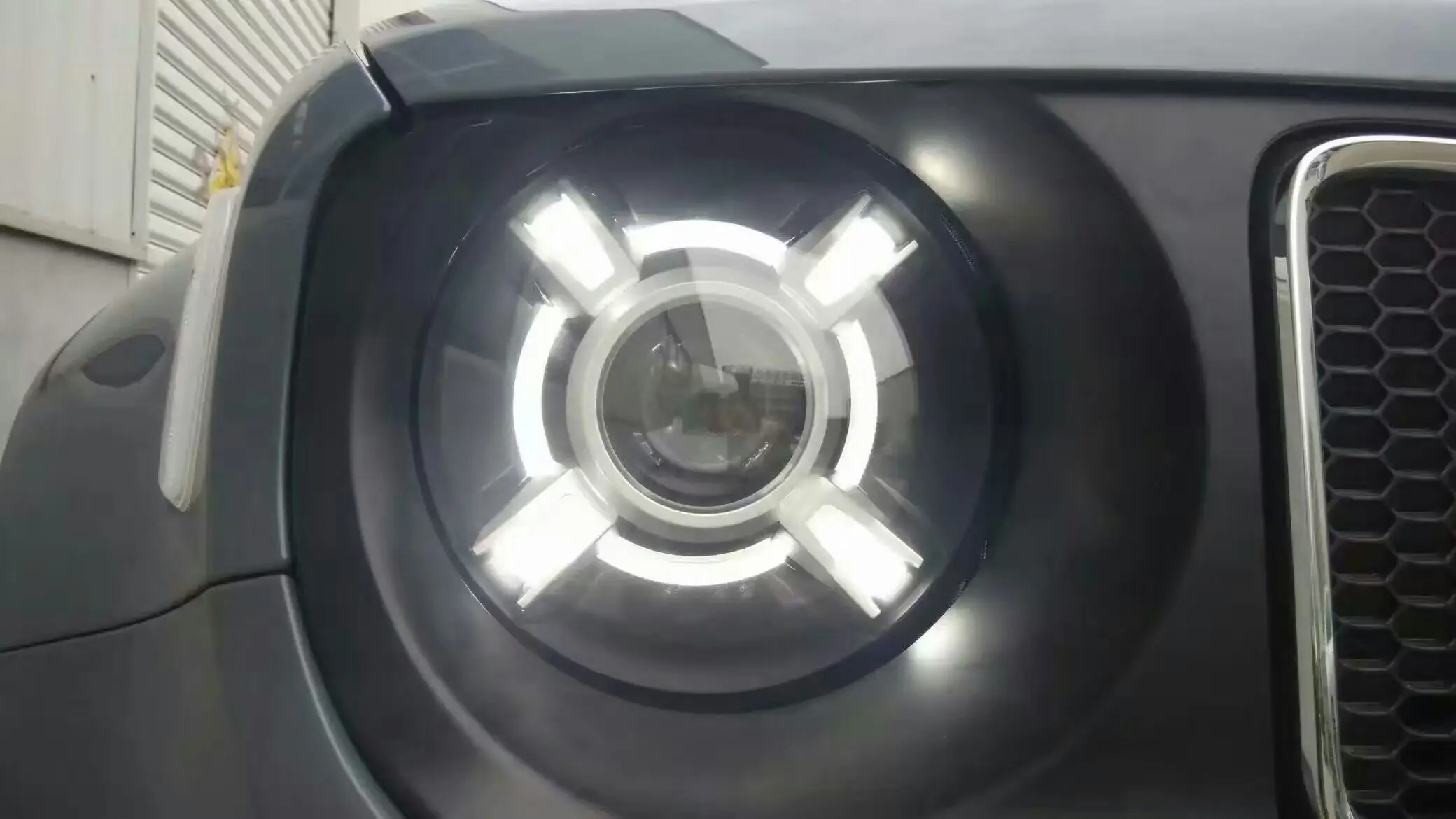 

R017 headlight Jeep Renegade 2015-2016 HEAD LAMP LANTSUN