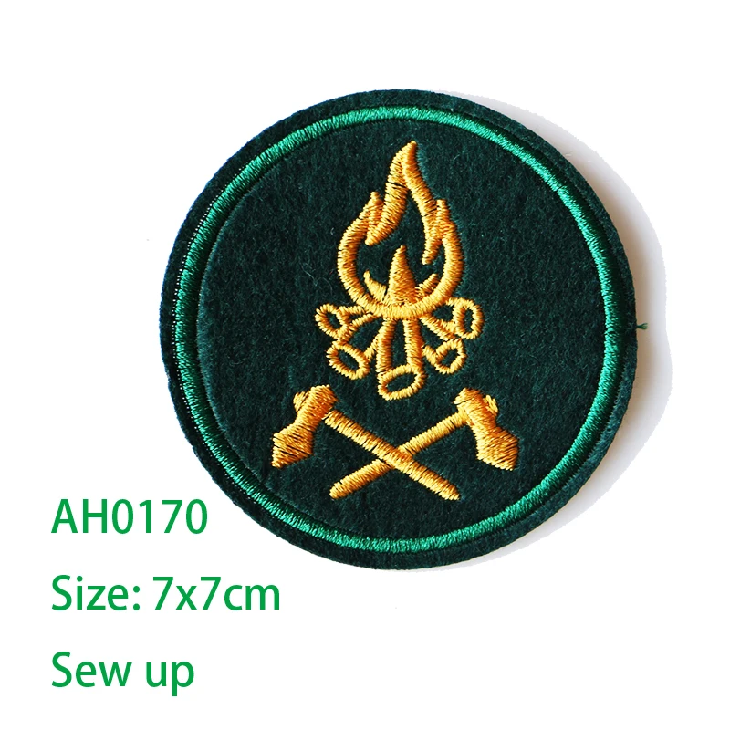 1 Pcs Royal Shield Medal  icon Embroidered Iron on Patches for Clothing DIY Stripes Clothes Patchwork Stickers Custom Badges