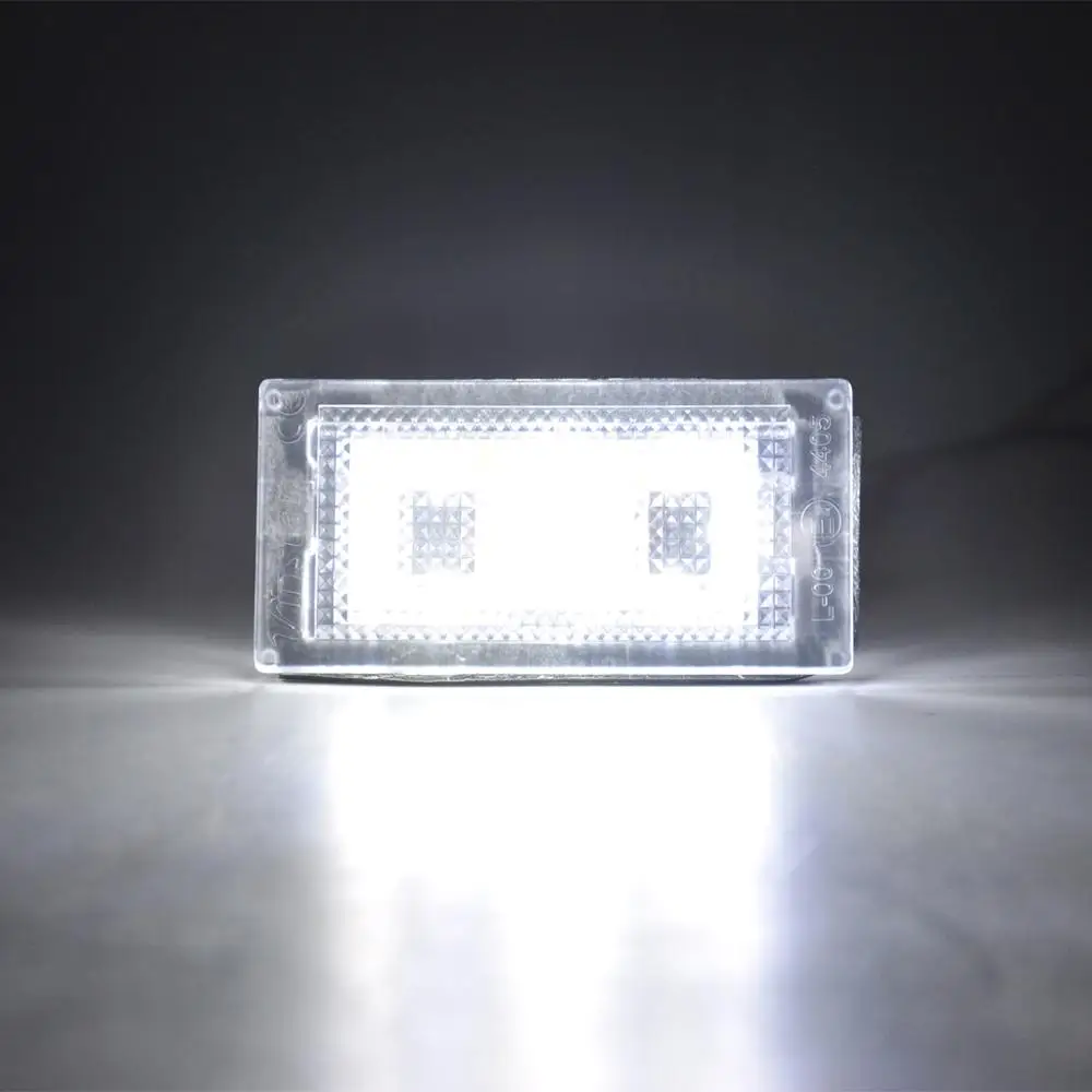 For BMW E65/E66  730i 735i 740i 745i 750i Saloon 2006 2007 2008white LED Car Rear license plate light number plate lamp