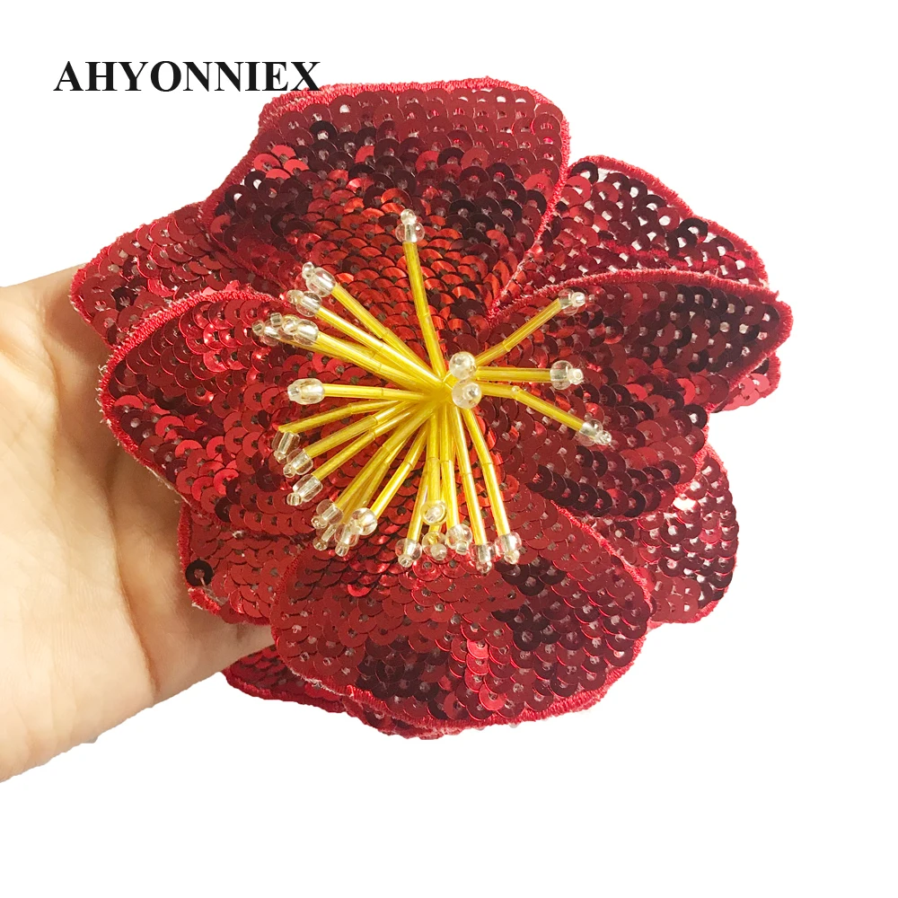 AHYONNIEX Red Rose 3D cucire su paillettes fiori Patch vestiti 11CM X 11CM Patch Applique fai da te per abbigliamento Bordados Para La Ropa