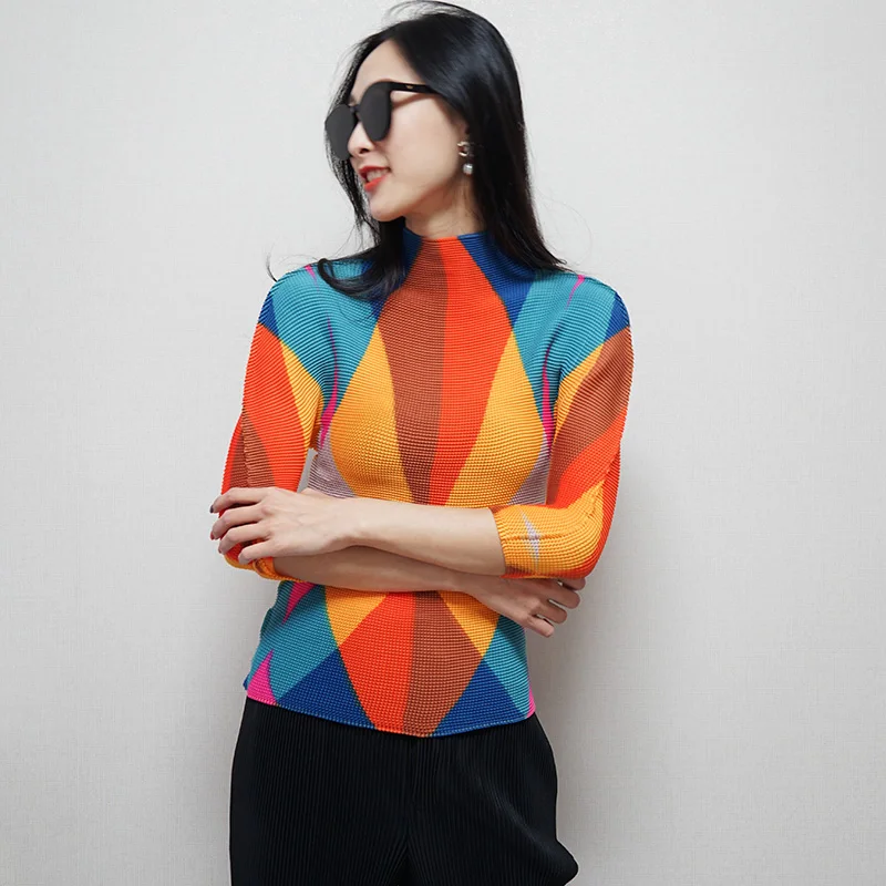 

HOT SELLING Miyake fashion hlaf sleeve printing fold turtleneck Thin section T-shirt IN STOCK