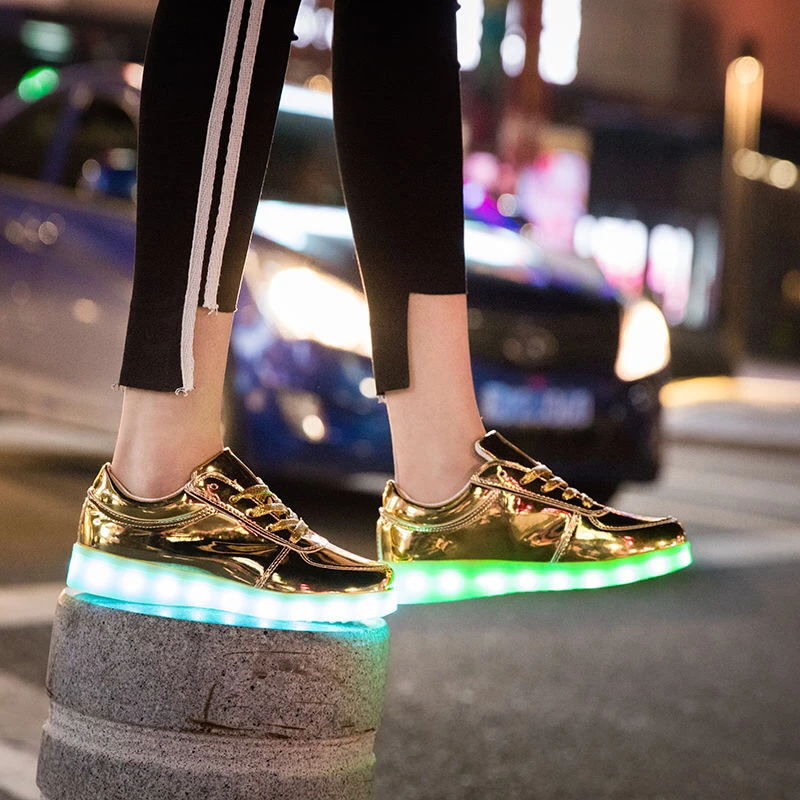 2024 New Usb Rechargeable Luminous  with Lights for Women Men  LED Shoes with Lighted up sole Adults lady Arrow diagram Silvery