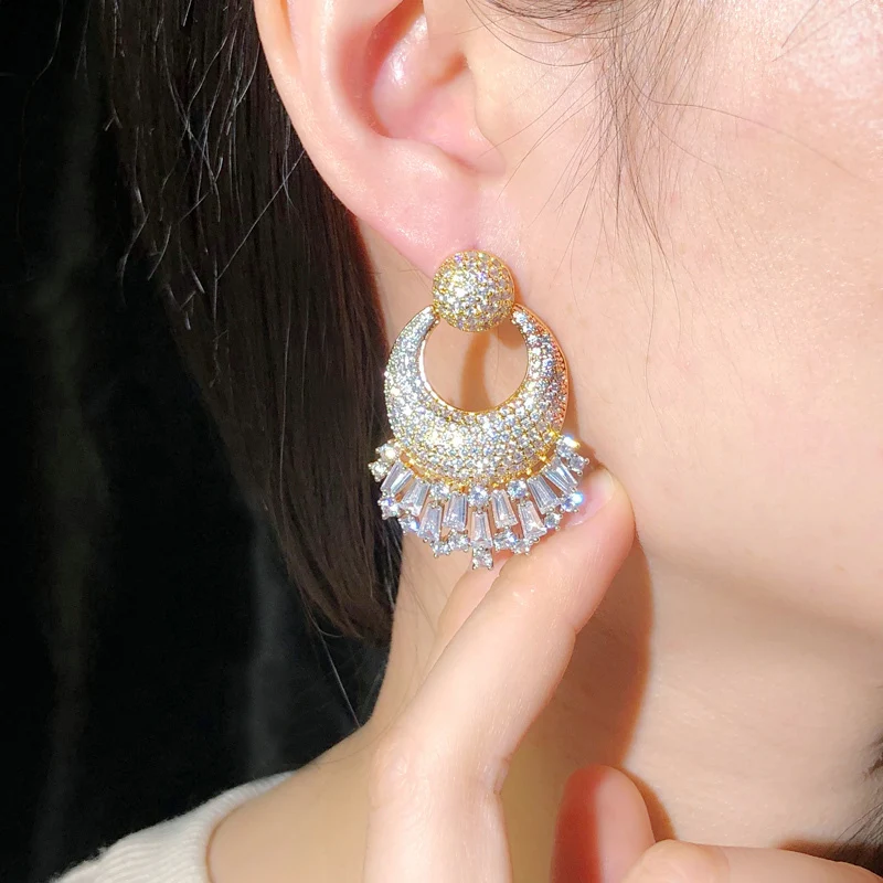 CWWZircons Luxury Long Big Drop Cubic Zirconia Women Wedding Engagement Party Indian Gold Plated Earrings Costume Jewelry CZ723