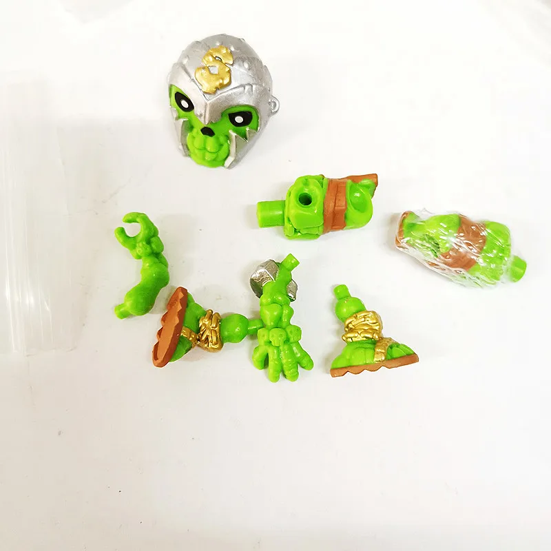 3pcs 4cm Treasure Alien  action figure blocks doll kids collection x skeleton gold Toy