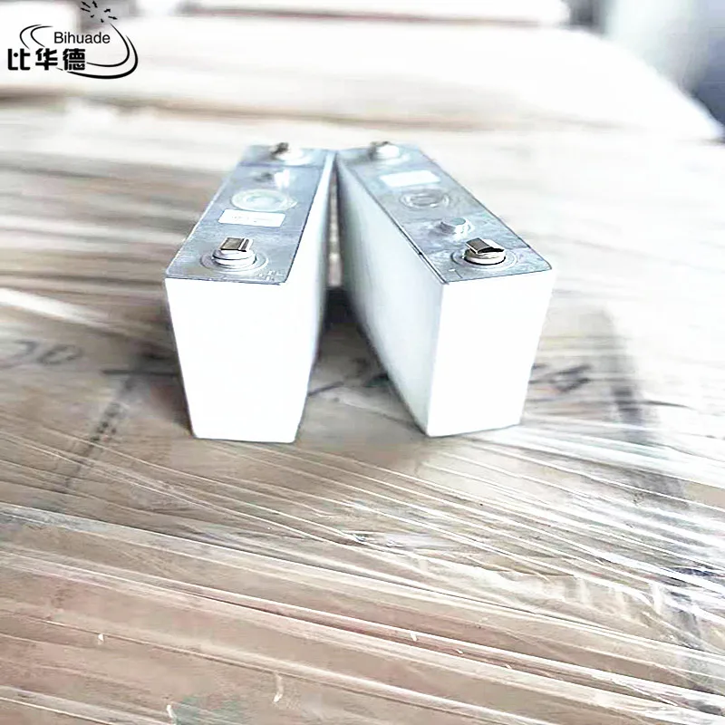 LiFePO4 전원 75AH 3.2V 45*173*120mm, 야외 장착, 전기 지게차, RV 에너지 저장, 온보드 포트에 적합