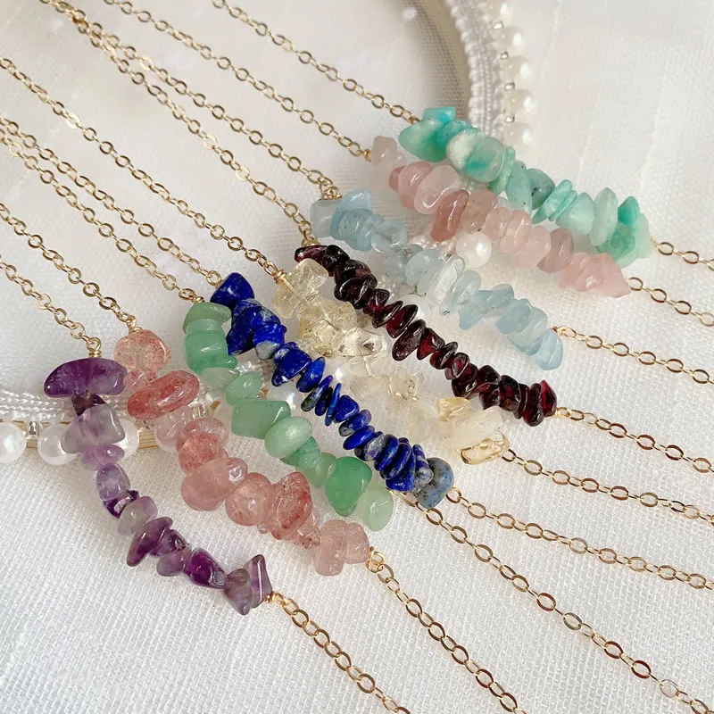 Healing Natural Crystal Necklace Irregular Gravel Chips Stone Amethysts Amazonite Lapis Smile Charm Crystal Pendant Necklace
