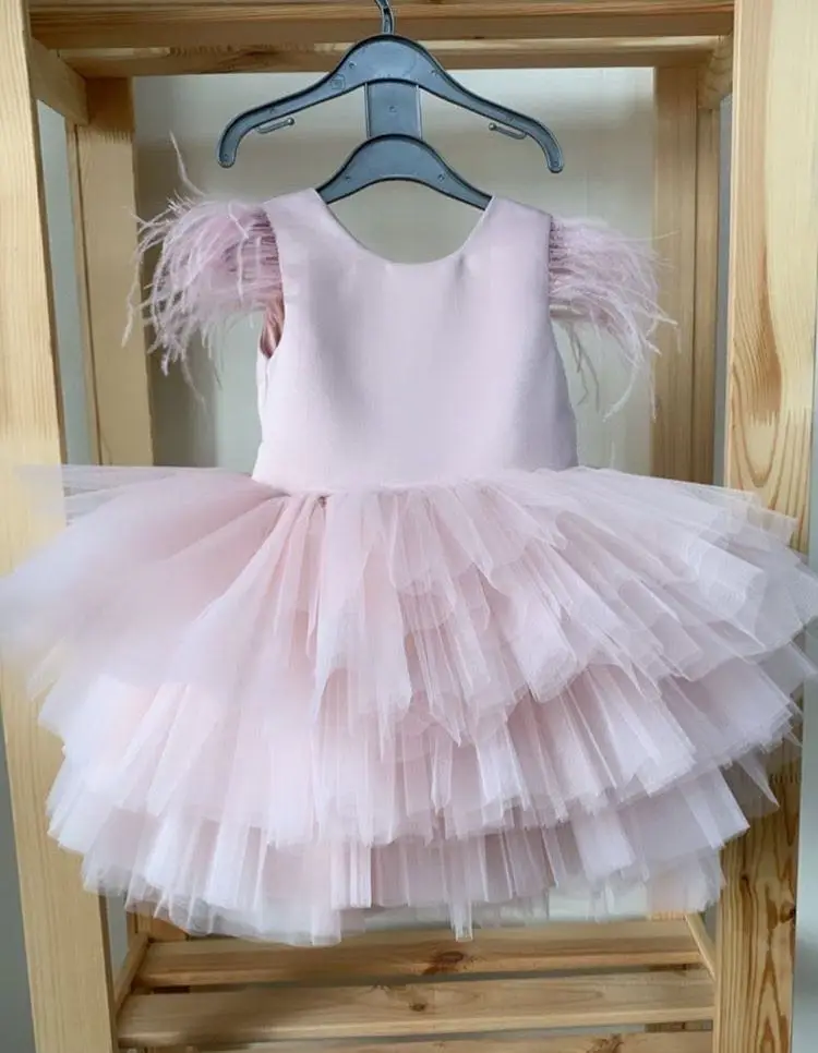 

Light Pink Tulle Satin Baby Girl Birthday Party Gowns Tiered Skirt O neck Short Girl Christmas Baptism Dress Prom Gown