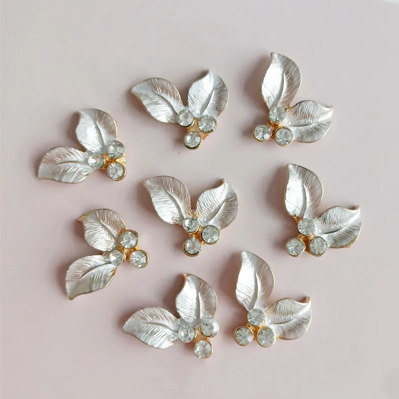 10 Pcs/lot Crystal Leaf Alloy Craft Supplies Rhinestone Silver Button Flatback for DIY Hair Bridal Jewelry Accessory Decors