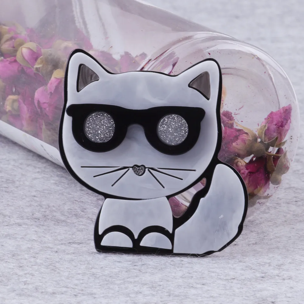 Fashion Cute Cartoon Cat  Brooch Pins for Women Girls Lovely Animal Acrylic Backpack Badge New Lapel Brooch Costume Jewelry Gift