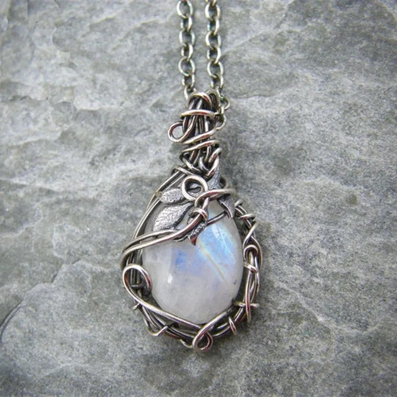 Thorny Natural Gem Stone Opal Irregular Shape Pendant Handmade Crafts DIY Necklace Jewelry Exquisite Moonstone Choker for Woman