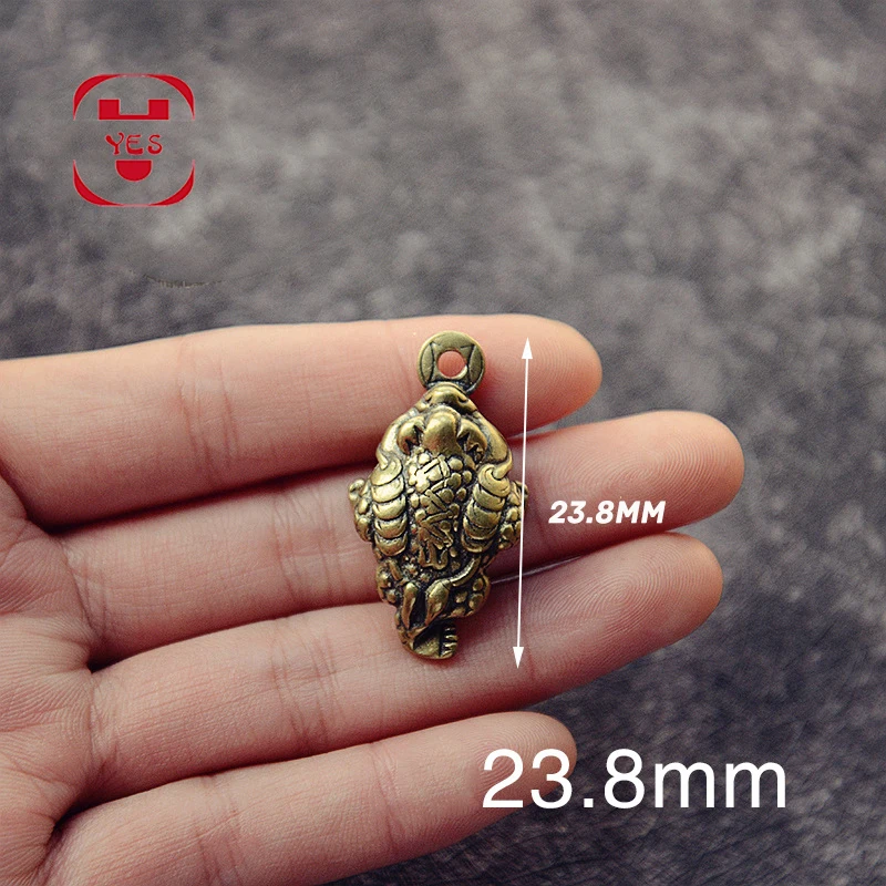 YES Golden LUCKY Brass Small Three Legged Frog Toad Attracting Wealth Money Keychain Handmade Fashion Copper Pendant Decor Gift