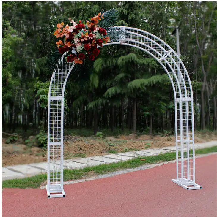 Iron arch flower rack vine moon arch flower rack clematis bracket climbing vine flower rack European iron courtyard arch