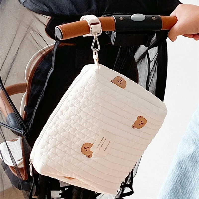 Mommy Handbag Brand Tote Zipper Embroidery Cute Bear Olives Print Creamy Color 2022 Mom Bag Outing Baby Stroller Diaper Bags