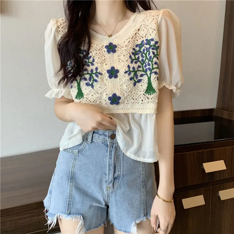 Blouses Women Retro All-match Floral Puff-sleeve V-neck Ins Streetwear Soft Breathable Hot Sale Students Fashion Embroidery Tops