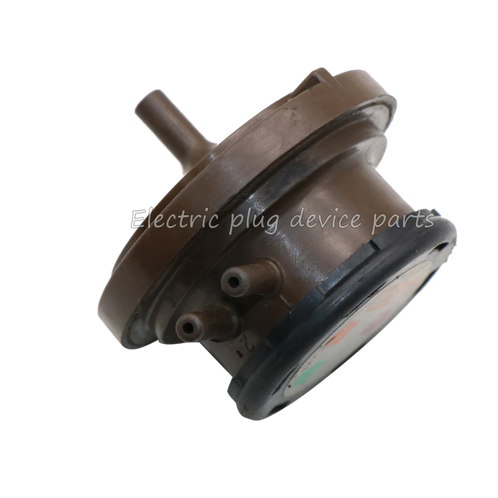 139000-1820 EGR Vacuum Modulator Valve for Toyota 139000 1820 1390001820