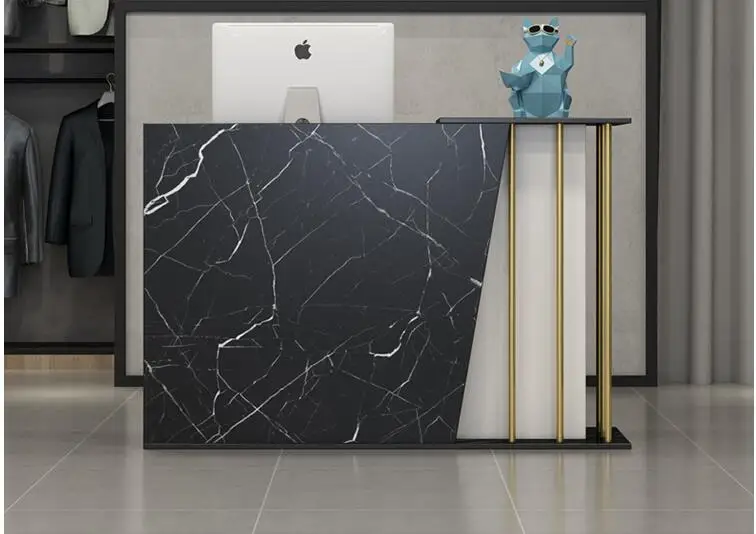 Piccola reception piatta per cassiere