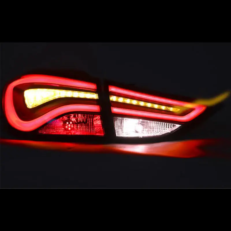 Suitable for 12-17 Hyundai Elantra Korean version of the tail light assembly LED light guide running light brake light modified