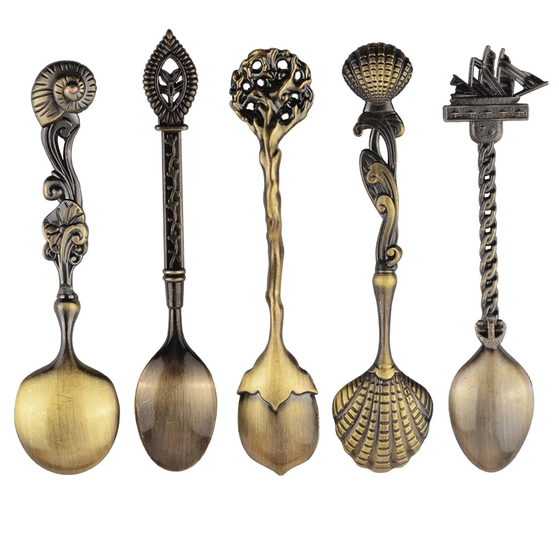 5 Stuks/set Lichtmetalen Vintage Koninklijke Stijl Gesneden Kleine Koffielepel Bestek Bestek Keuken Eetkamer Bar Tool