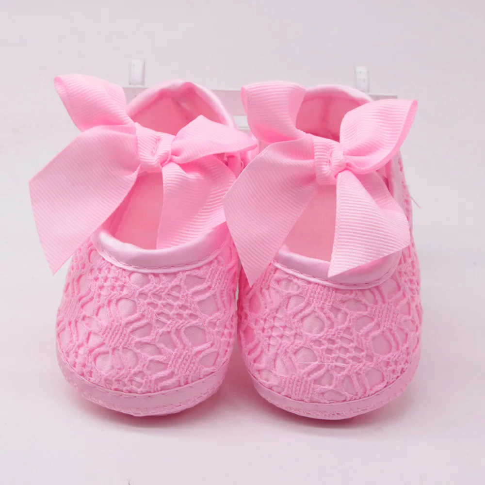 Zapatos suaves para niñas recién nacidas, calzado antideslizante de suela suave con lazo, suelas suaves para cuna, zapatos de princesa antideslizantes para niños pequeños