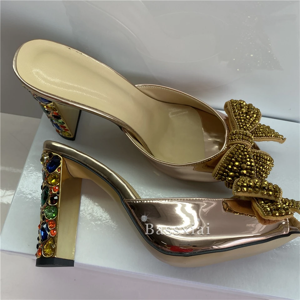 Scarpe da festa con nodo a farfalla in cristallo dorato donna sandali da pista con tacco alto in pelle verniciata Open Toe Slingbacks donna estate