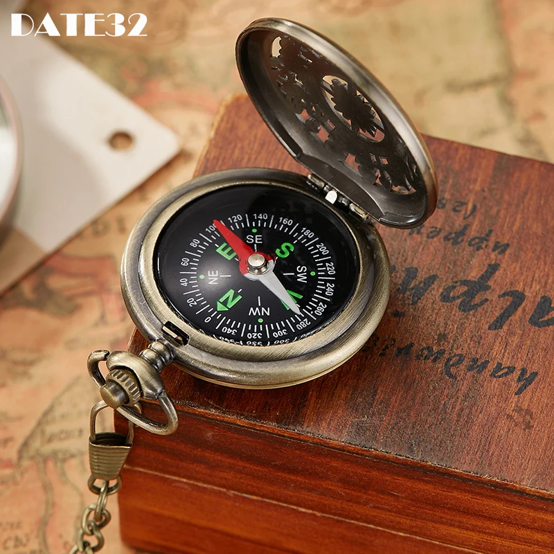 Antique Compass Pendant Quartz Pocket Watch Vintage Bronze Fob Chain Flip Clock for Men Women Birthday Present Collection Gift