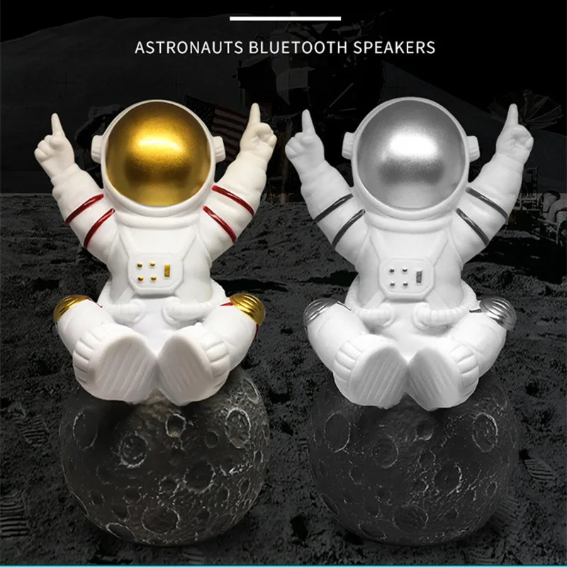 

Portable Moon Spaceman Bass Bluetooth Speaker FM Radio TF Card U Disk Phone Music Player MP3 Audio Horn Lithium Battery Sound