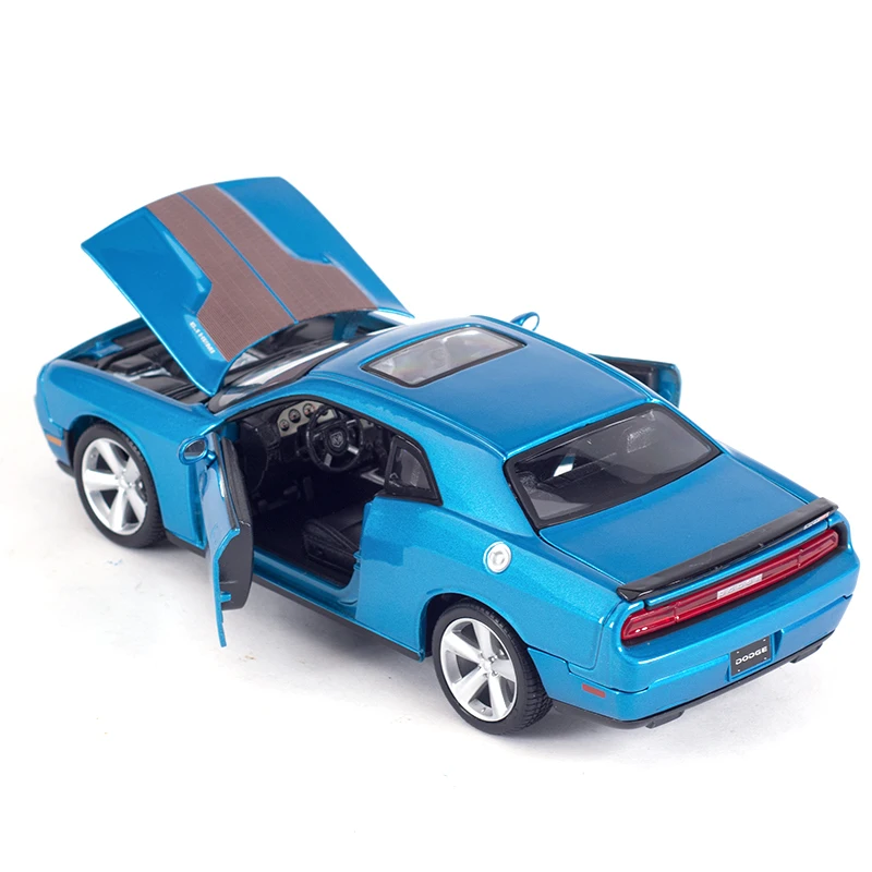 Maisto 1:24 2008 Dodge Challenger Srt8 Sports Car Static Die Cast Vehicles Collectible Model Car Toys