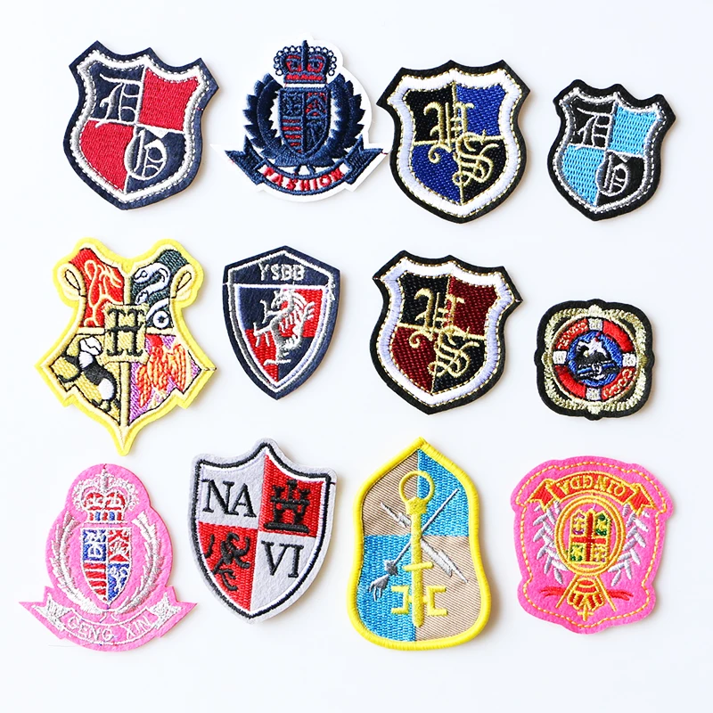 1 Pcs Royal Shield Medal Icon Embroidered Iron on Patches for Clothing DIY Stripes Clothes Patchwork Stickers Custom Badges