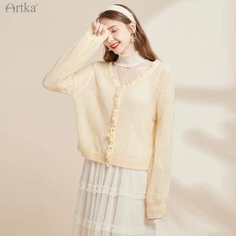 

ARTKA 2021 Autumn New Women Knitwear Elegant Soft Wool Ruffle V-Neck Knitted Sweaters White Sweater Cardigan Outerwear WB22115Q