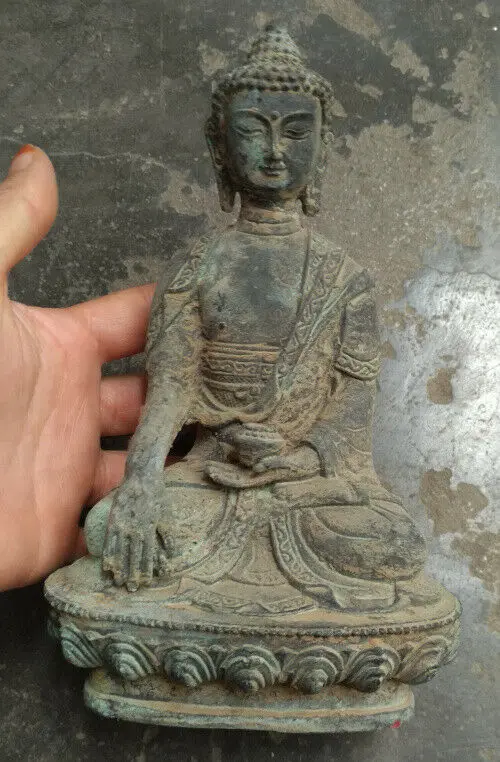 

Tibetan Buddhism Shakyamuni Sit Buddha Bronze antique excellent old Statue