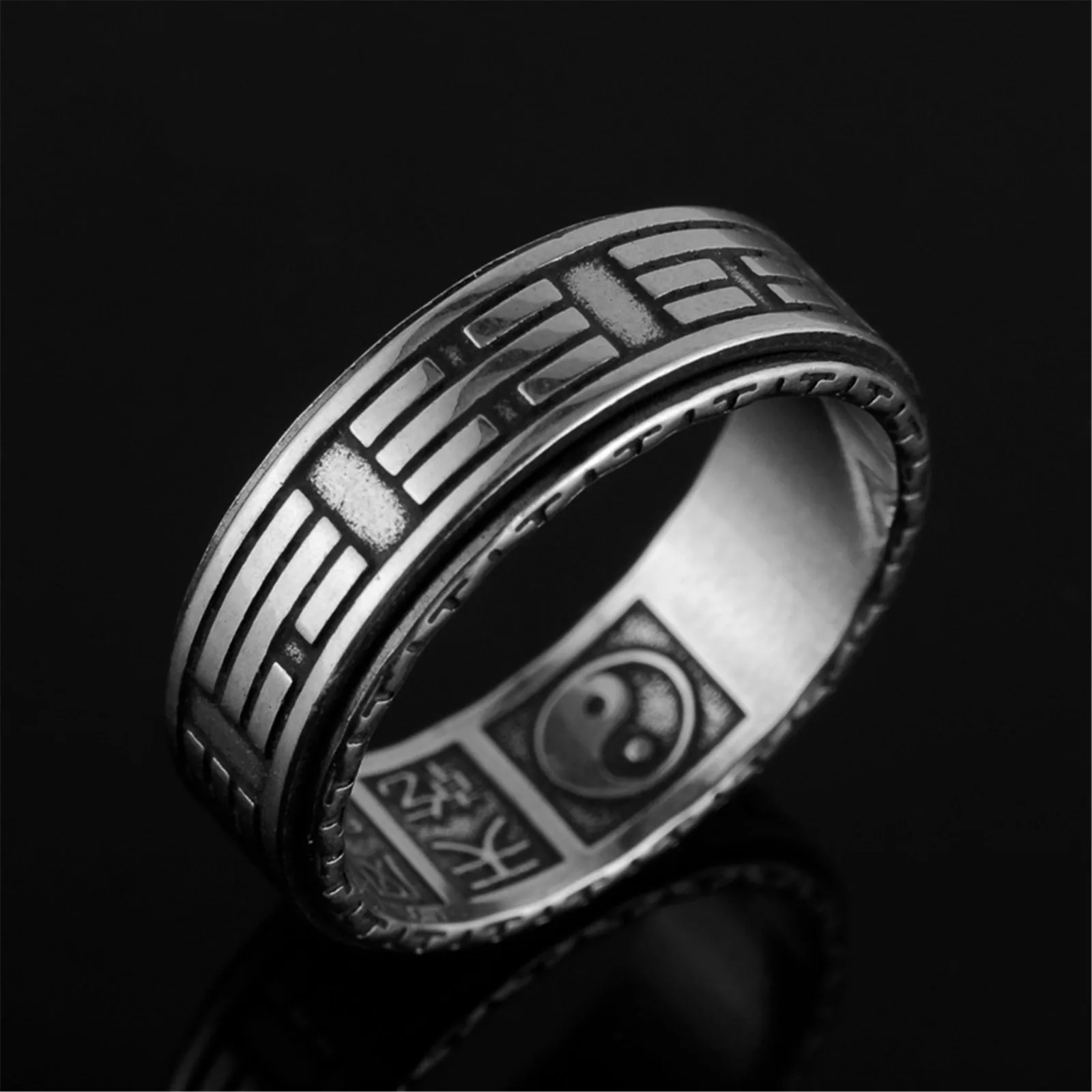 Bagua Amulet Rotatable Titanium Stainless Steel Chinese Yin Yang the Eight Trigrams Hexagrams Mantra Men Dao Fengshui Ring