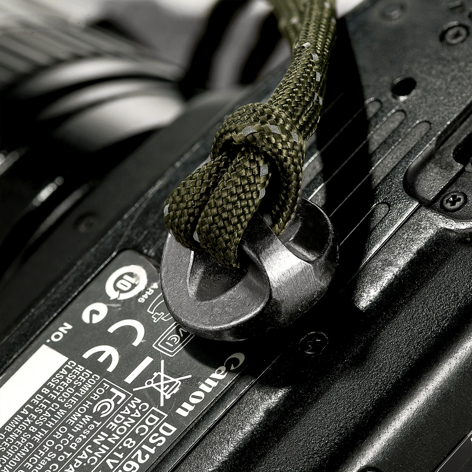 سوار بقاء Paracord مع كاميرا متعددة الوظائف للرجال والنساء ، حبل طوارئ للتخييم والإنقاذ ، مجوهرات قابلة للتعديل