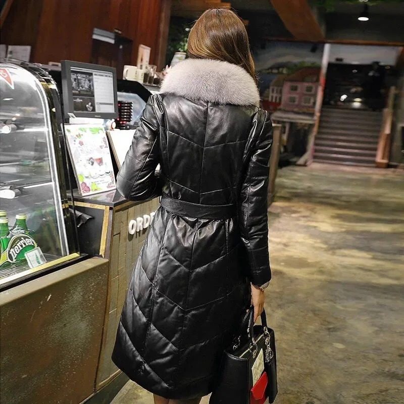 Casaco de couro feminino genuíno casaco de pele de carneiro de inverno real gola de pele de raposa longo das mulheres para baixo casacos de algodão parka pyr001 kj4655