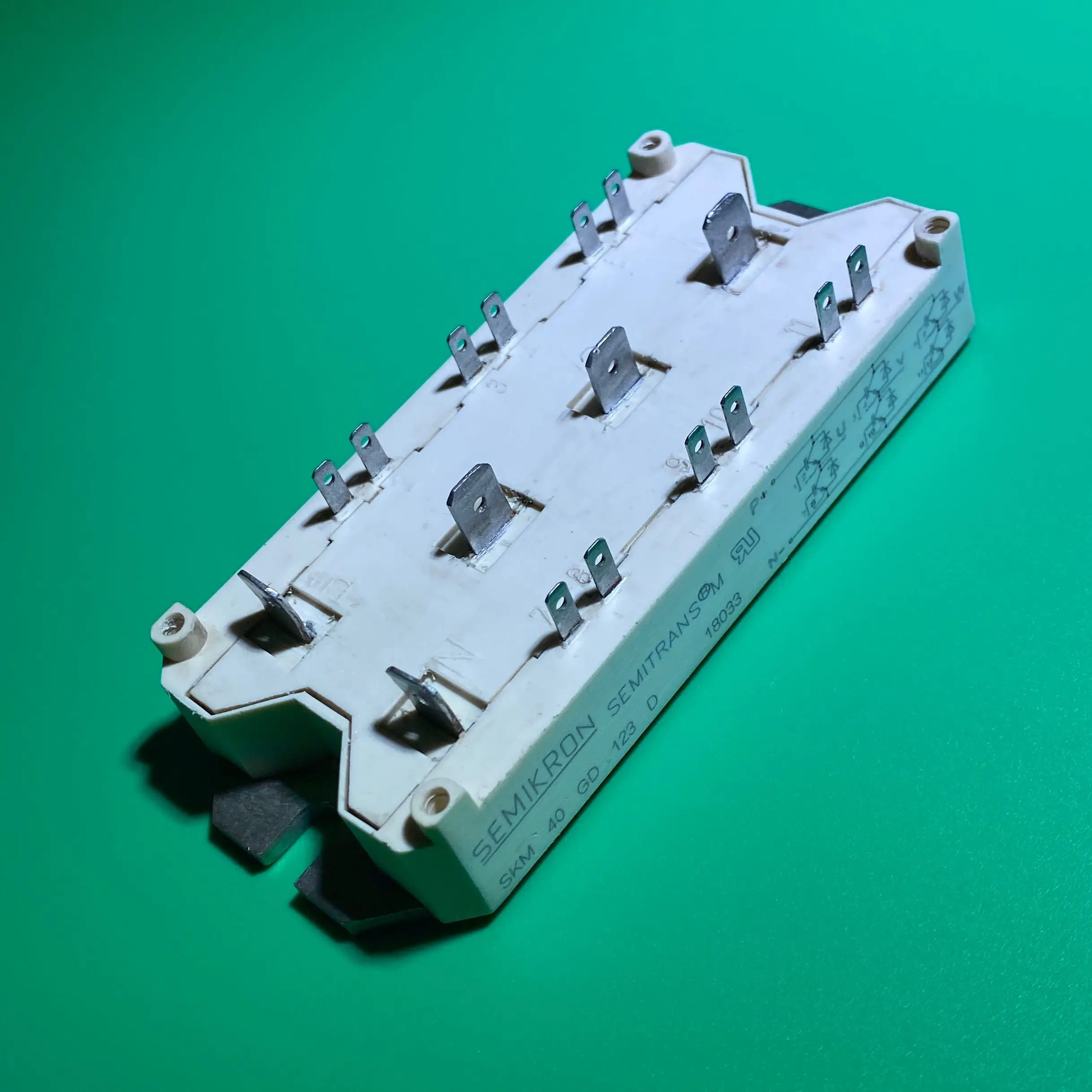 

SKM40GD123D MODULE SKM 40GD123 D SEMITRANS IGBT Modules New Range SKM 40 GD 123 D SKM40G D123D