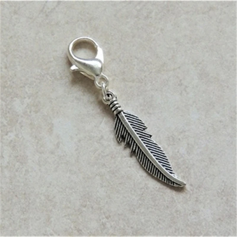 5 Pcs Feather stitch marker/progress keeper/clip on charm/bag charm/zipper/planner charm