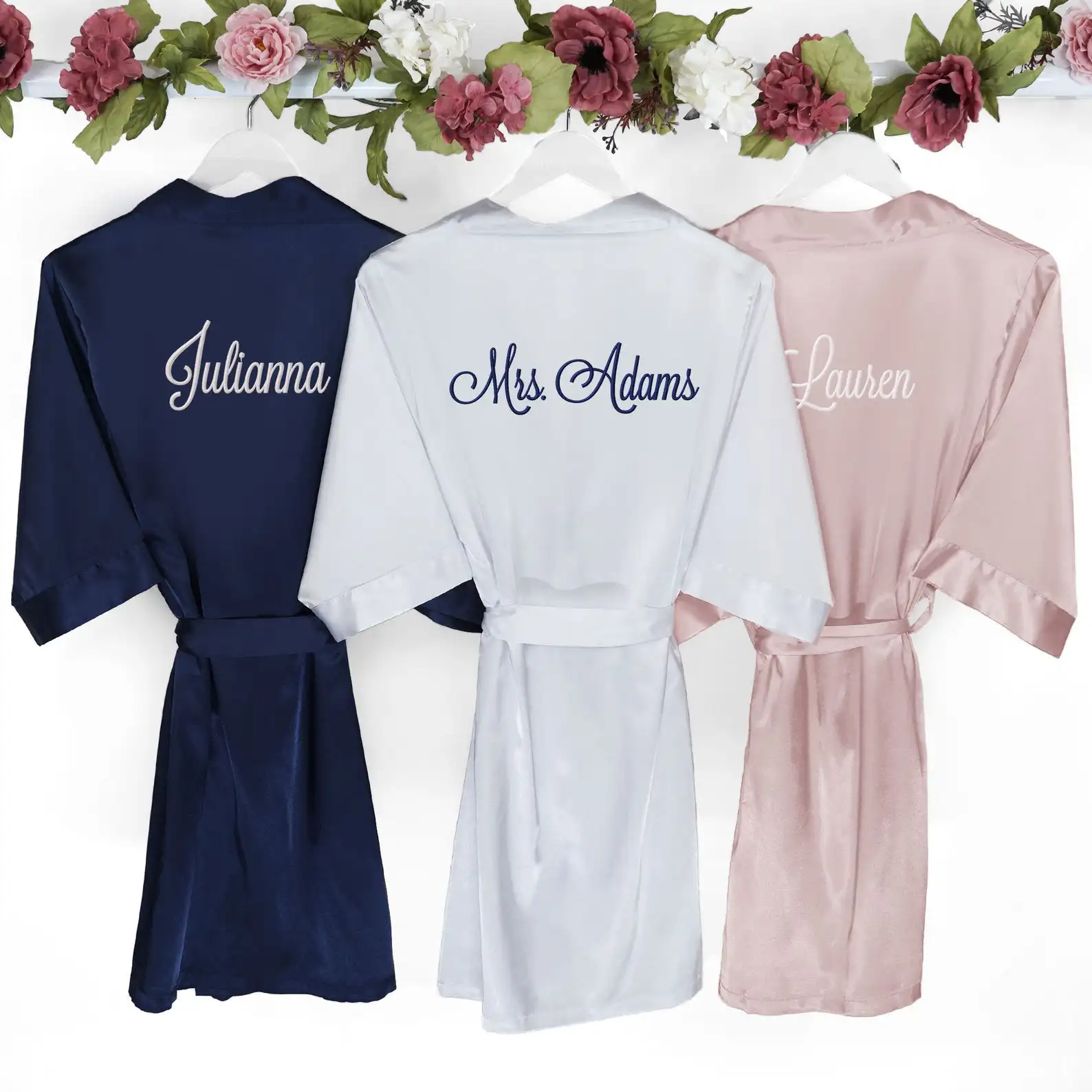 Personalizado monogrammed noiva & dama de honra cetim quimono robe para presentes da dama de honra do casamento