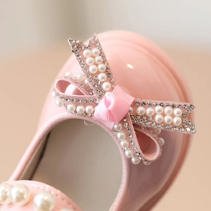 Zapatos de princesa de cuero PU con lazo de perlas para niñas, zapatos de mariposa para bebés, moda para niños