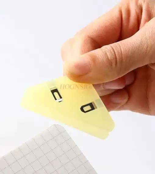 3pcs Triangle corner clip protect book corner colored plastic test paper clip student a4 clip stationery office bill fixing clip