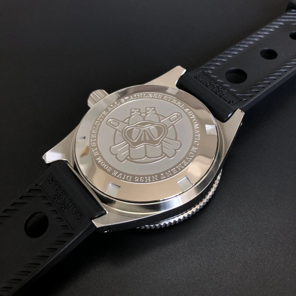 ساعات أوتوماتيكية فاخرة من STEELDIVE للرجال 200 متر مقاومة للماء ساعة غوص ميكانيكية للرجال C3 ساعة مضيئة مرآة الياقوت NH 35