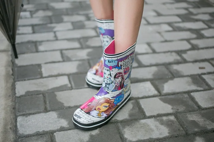 Rain Boots Women 2021 Mixed Colors Ladies Rubber Boots Fashion Waterproof Rainboot Non-Slip Low Heel Women Shoes gbnyu