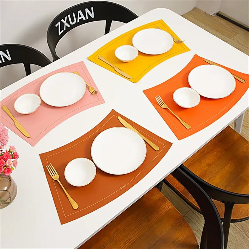 Large Fan-shaped Placemats PU Leather Black Red Waterproof Oil Proof Heat Insullated Western Placemat