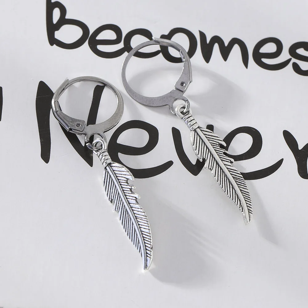 2pcs Punk Earrings Fashion Feather Pendant Personality Titanium Steel Buckle Women Men Jewelry Decoration Charms Male Gift