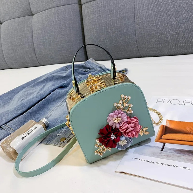 2022 New Hit Color Double Lock Clip Flower Pearl Chain Small Square Package Handbag Leather with Iron Patchwork Shoulder Bag 822