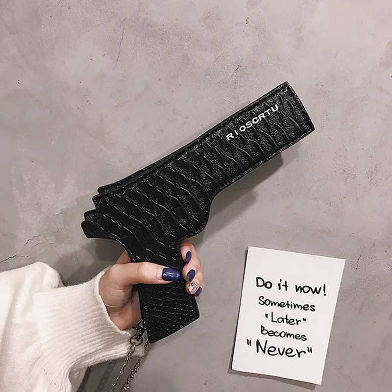 2020 yeni moda silah tasarım kadın çanta tabancası şekilli çanta serin küçük askılı çanta PU deri Crossbody çanta bayanlar omuzdan askili çanta