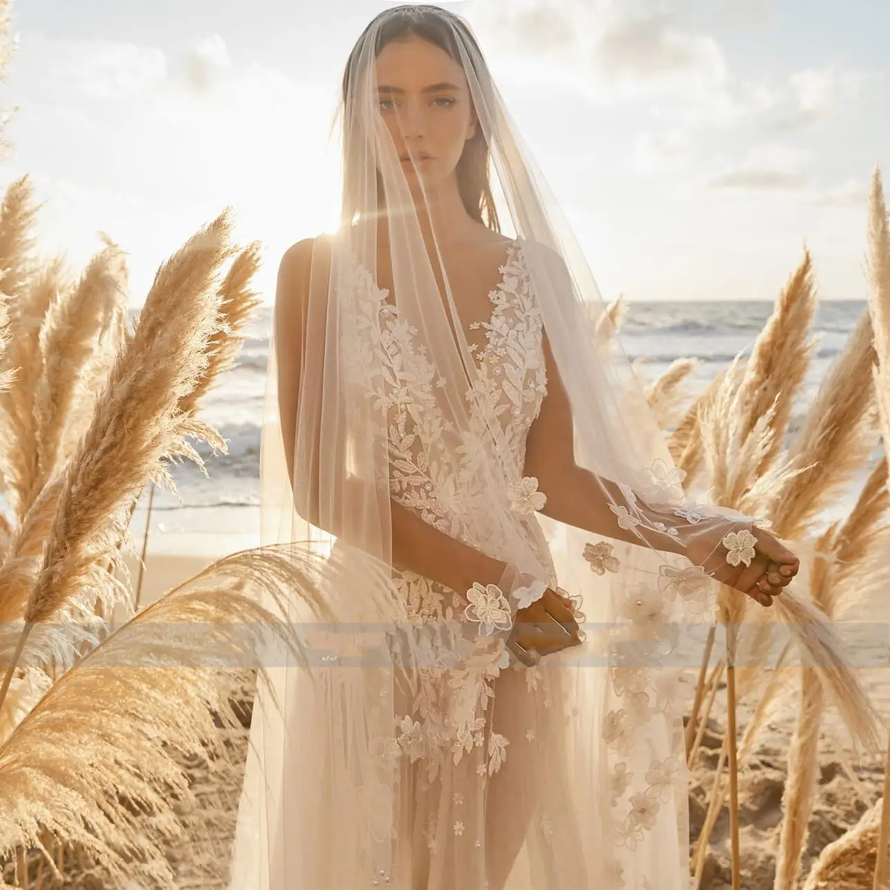 Robes de mariée A-ligne en tulle avec appliques en dentelle, robes de mariée longues sexy, décolleté en V profond, dos nu, mariage princesse, quelle que soit la taille, 2024