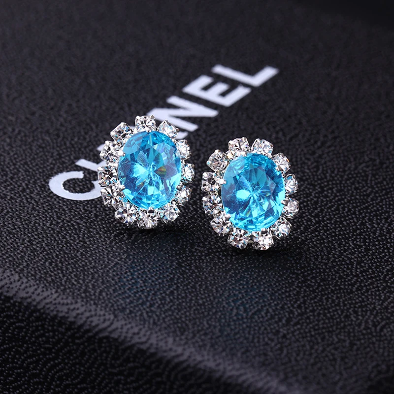 2021 New Shiny Stud Earrings Colorful Oval Zircon Crystal Earring Stud Charm Simple Korea Ear Jewelry for Women Many Colors