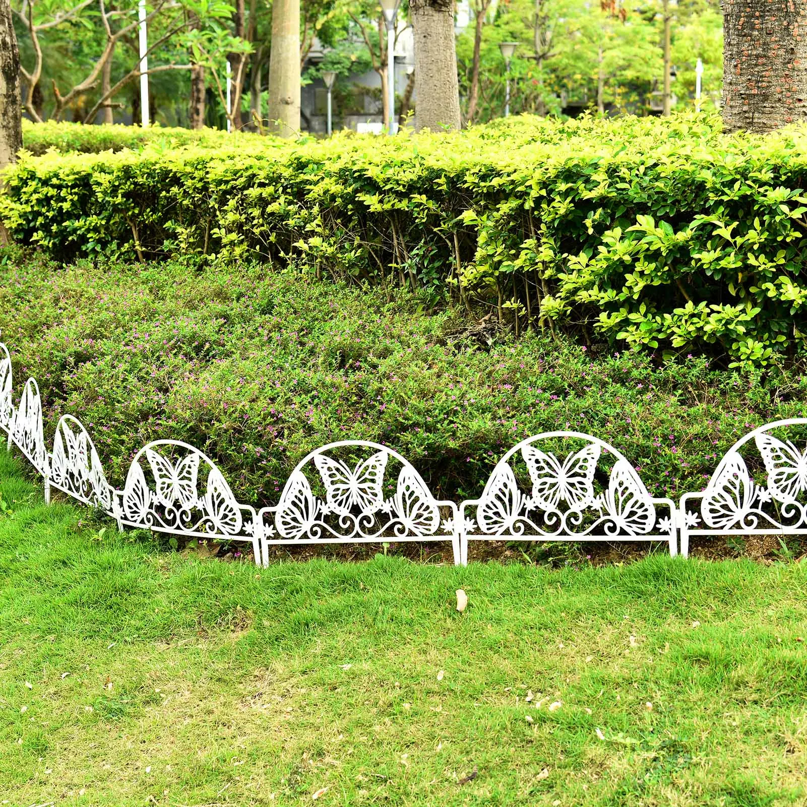 4PCS Garden Fence Border Plastic White Butterfly Picket Fence Garden Border Edging Disassembled Garden Lawn Plant Border Fence