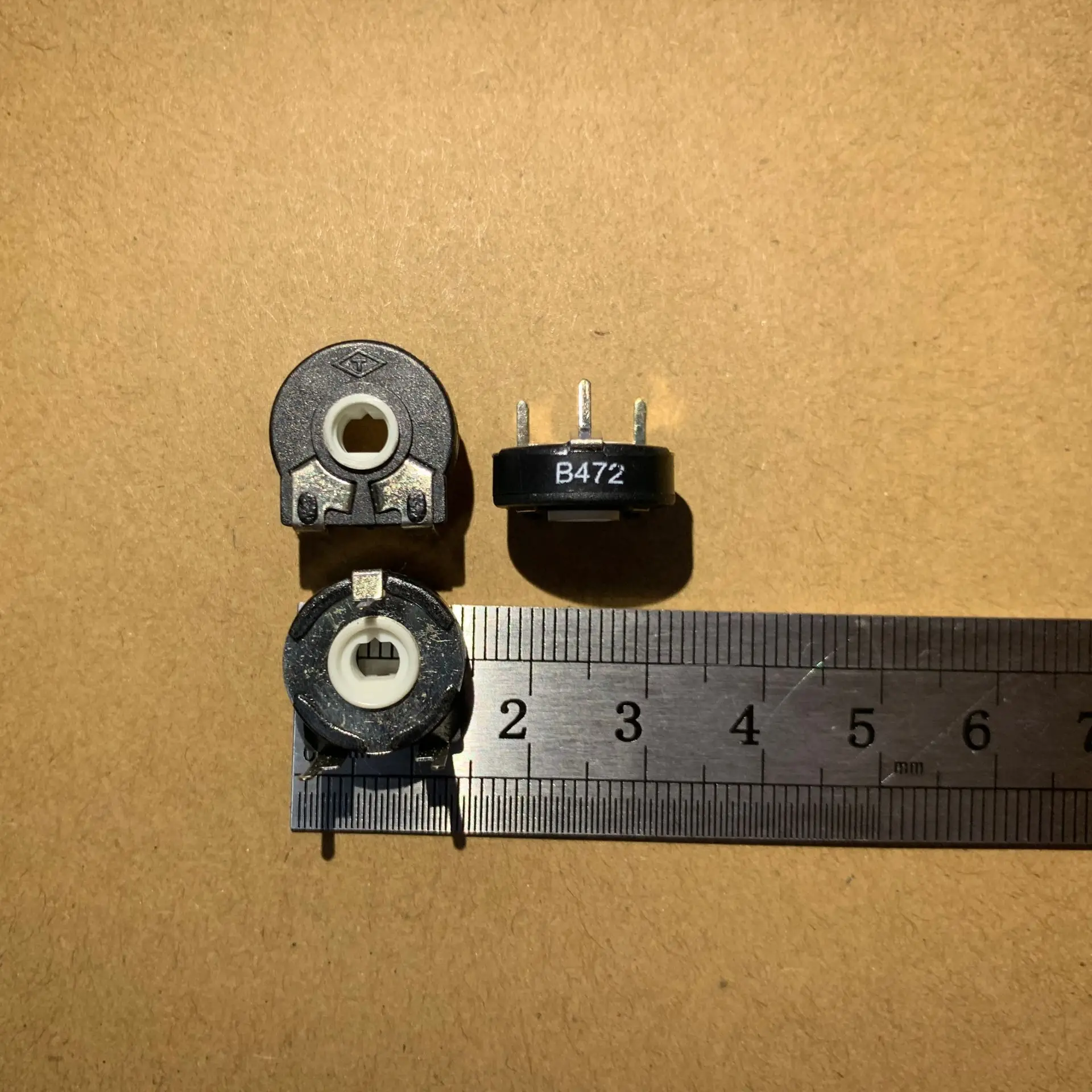 2pcs  Imported Spanish PIHER adjustable potentiometer, PT15-4.7K horizontal oval hole